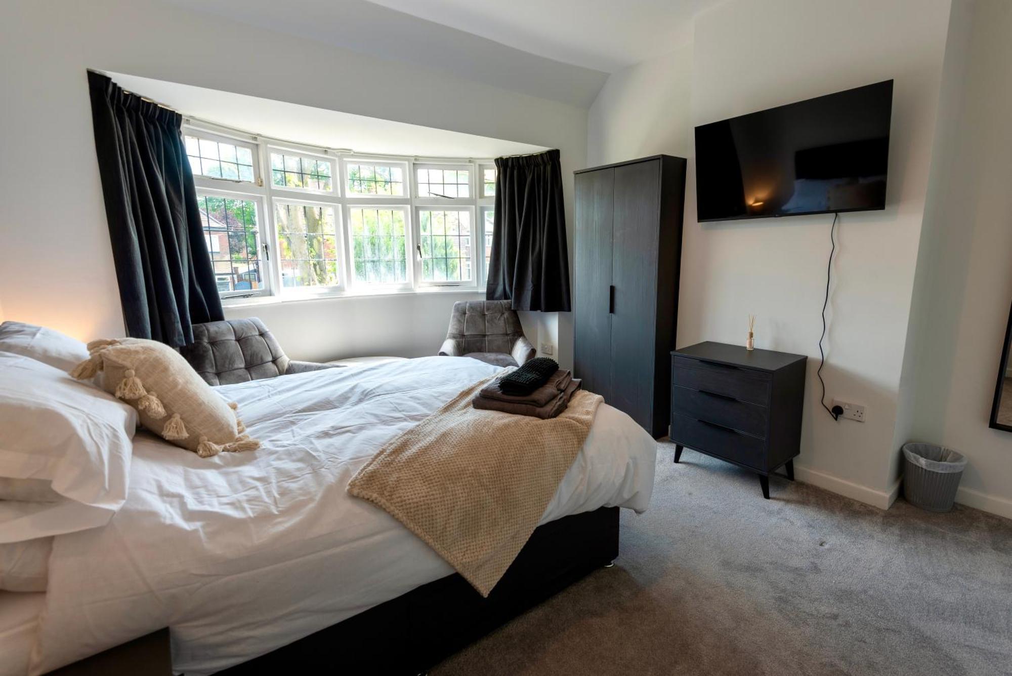 Double Room In Refurbished 5 Bed Home With Wifi And Tv BW Room 4 Solihull Exterior photo